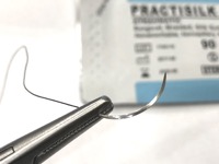 copertina di Sutura chirurgica sterile PRACTISILK® - confezione da 12 -  USP 3 / 0  20 mm 3 / ...